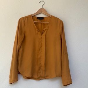 Sweet wanderer mustard yellow small blouse